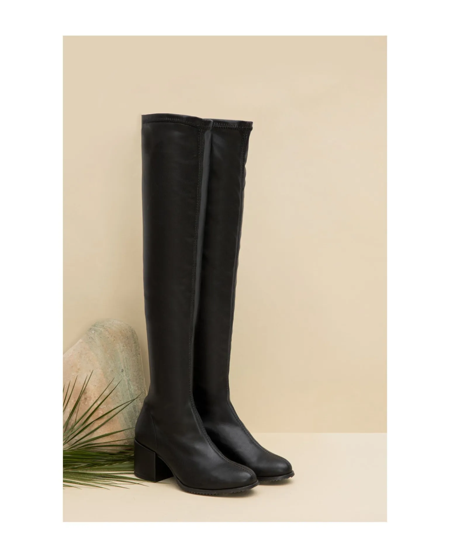 Bota Mosquetera Strech Napa Licra Negro