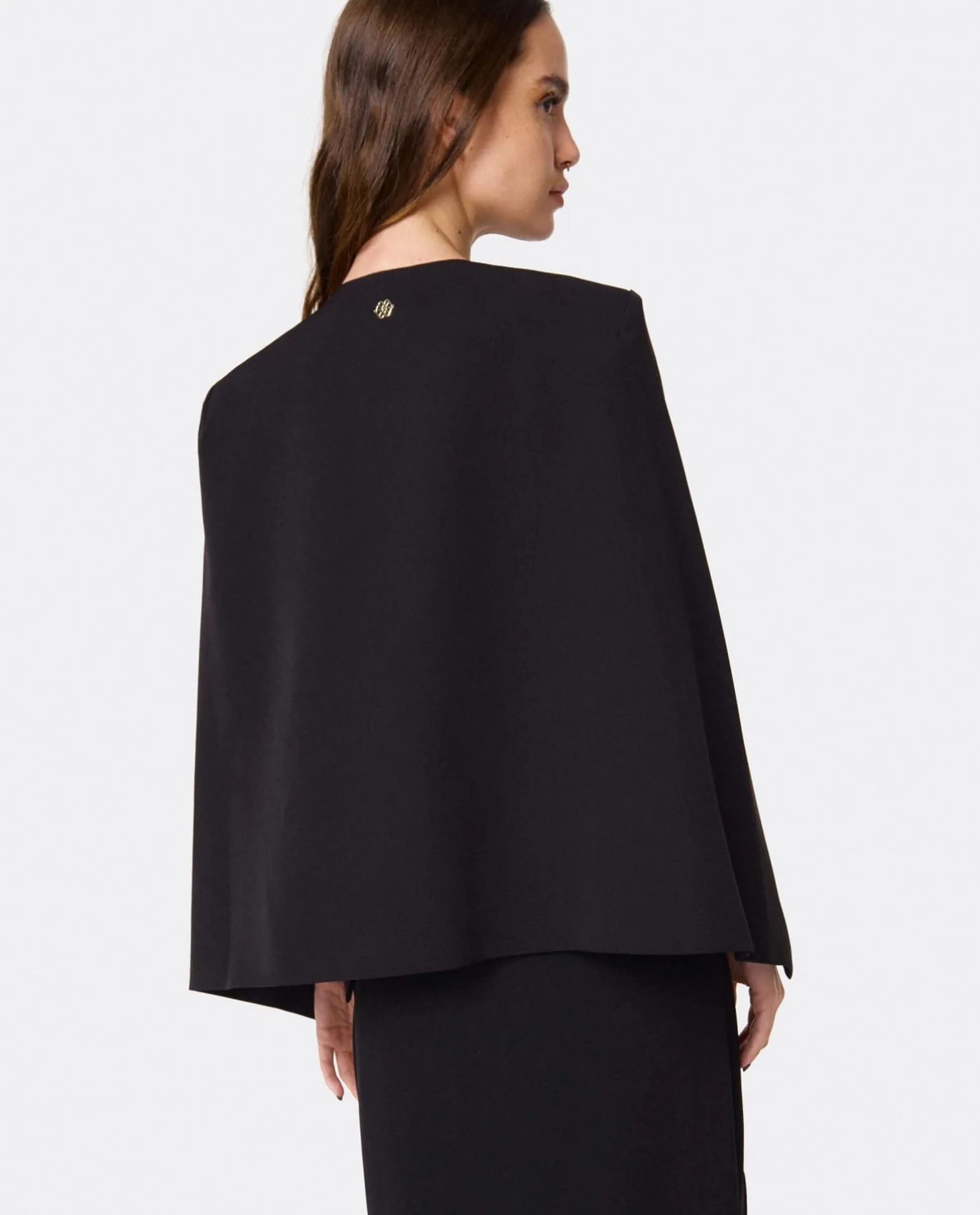 Chaqueta Capa Crep Negro