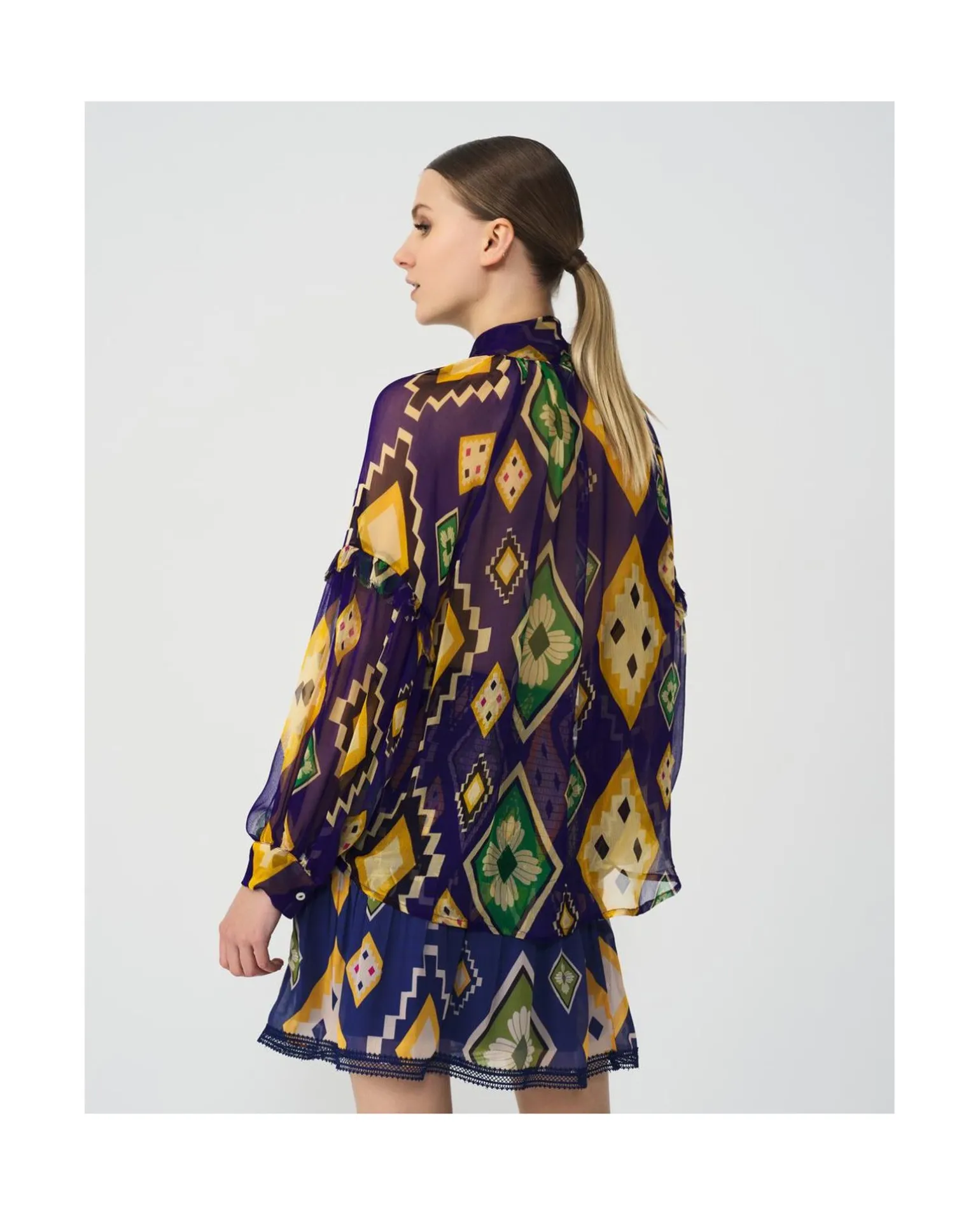 Maxiblusa Romantica Gasa Geometrico Azul