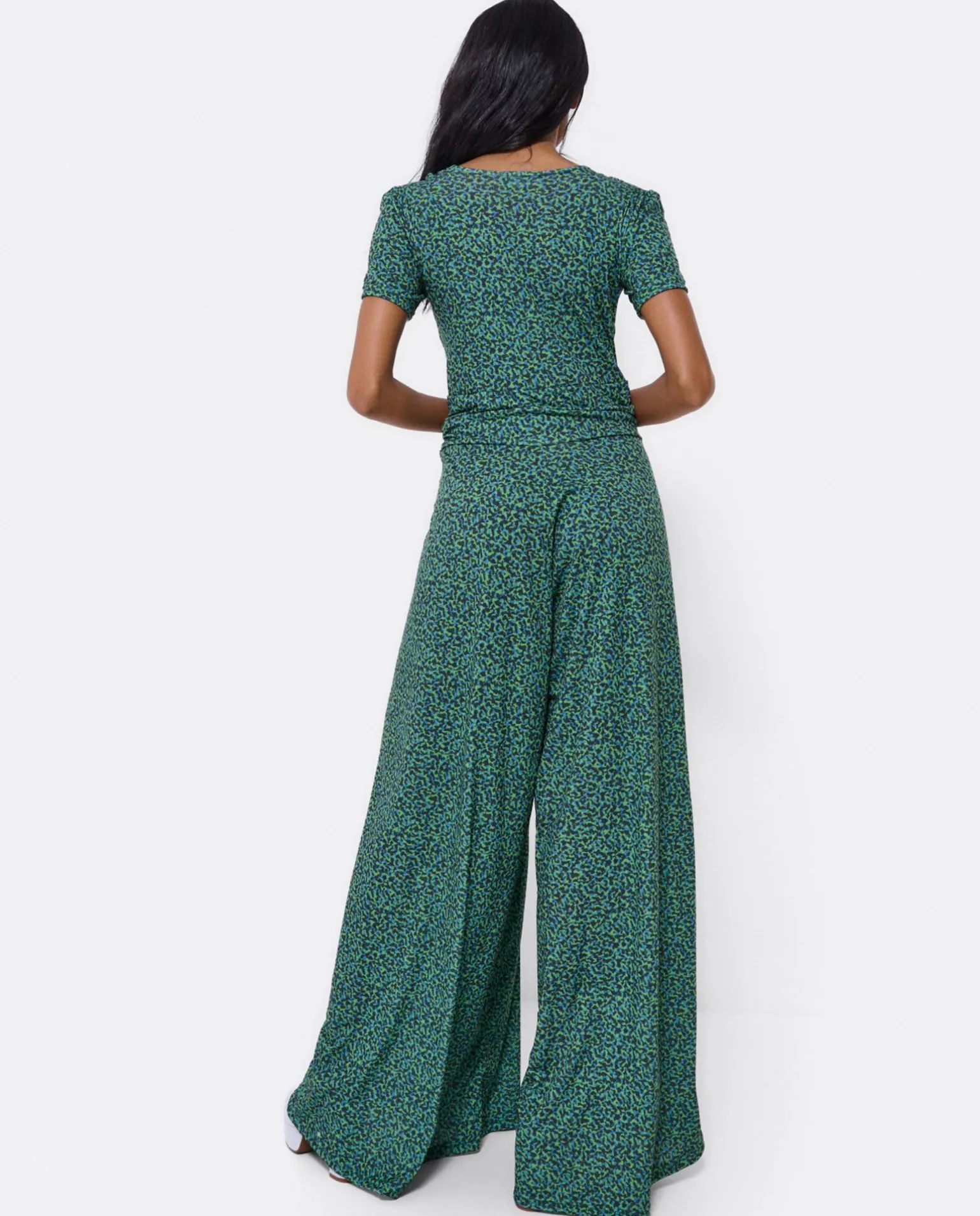 Mono Nudo Punto Leopardo Verde