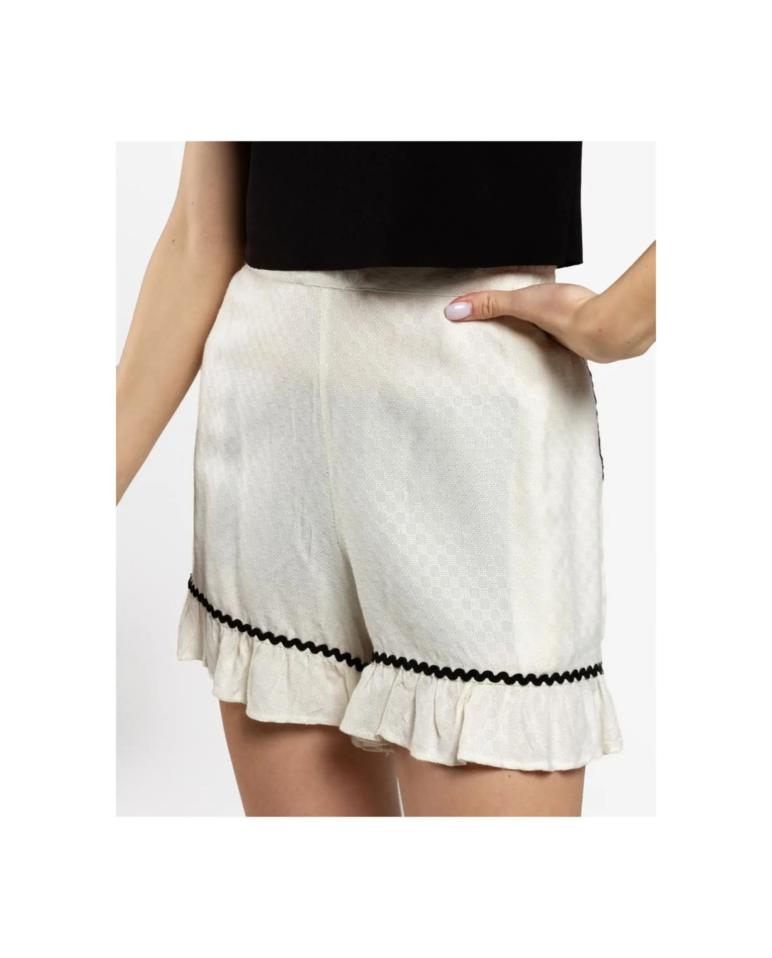 Pantalon Corto Volante Jacquard Blanco