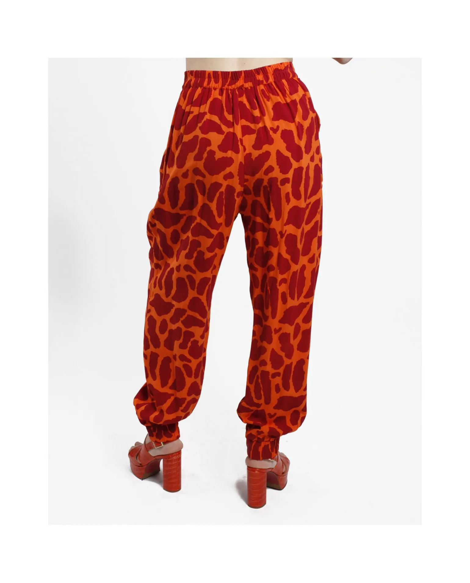 Pantalon Jogger Crep Estampado Jirafa