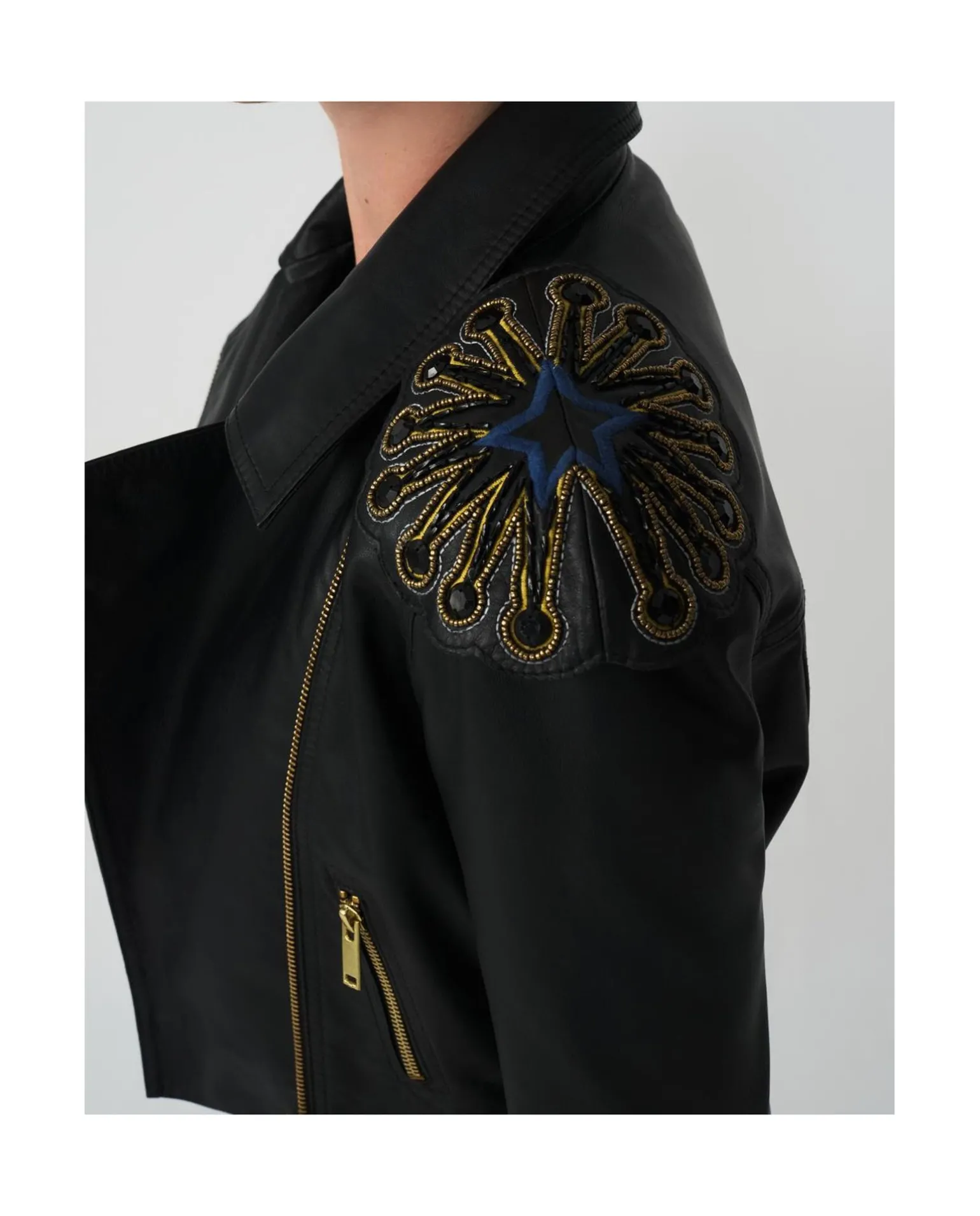 Torera Hombrera Napa Negro