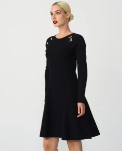 Vestido Corto Perlas Punto Negro