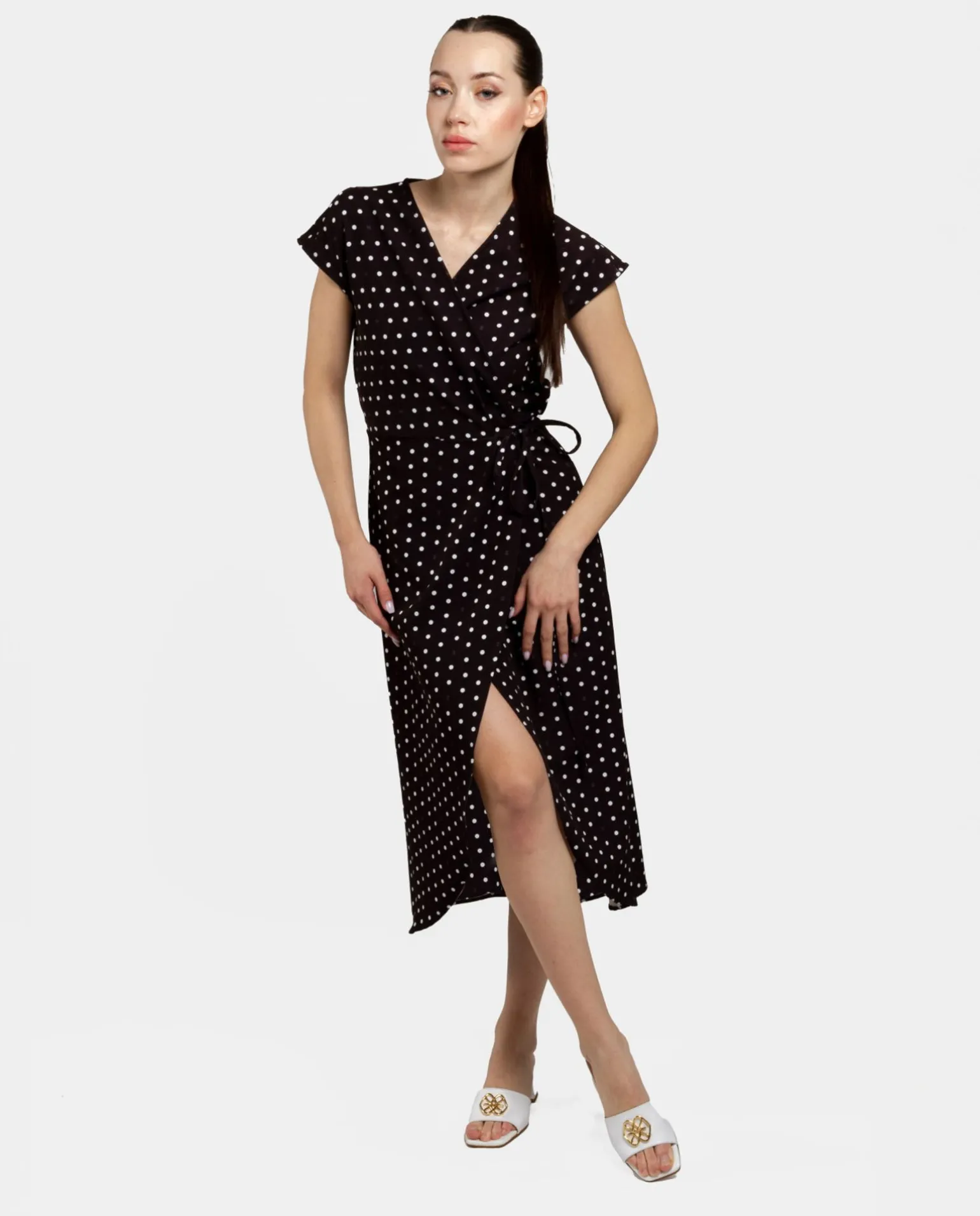 Vestido Midi Cruzado Crep Lunares Blanco Negro