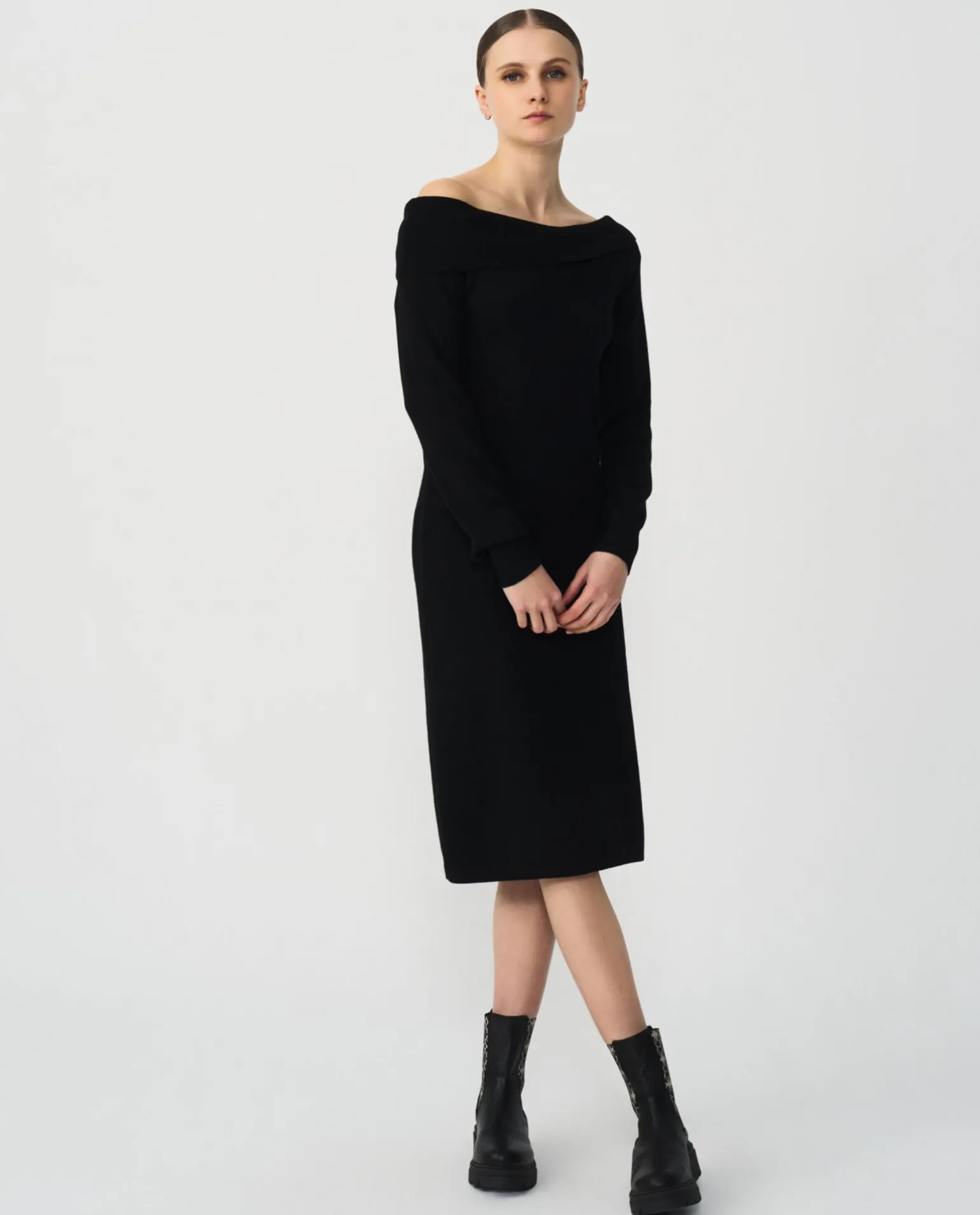 Vestido Midi Escote Drapeado Punto Negro