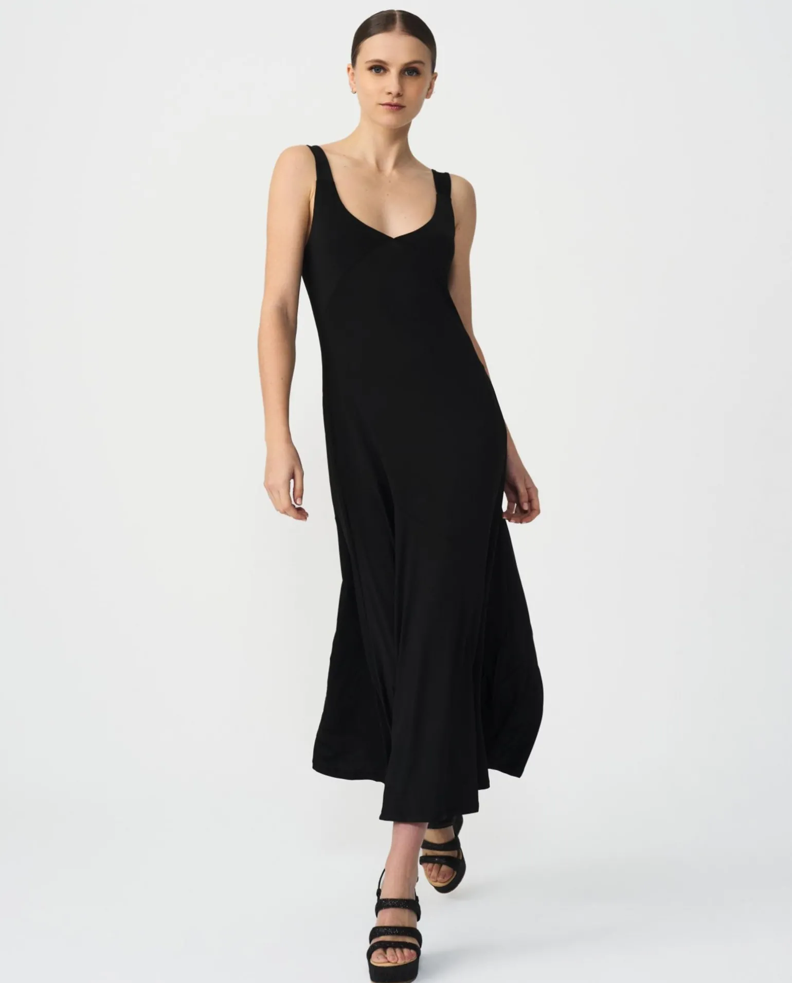 Vestido Midi Punto Negro