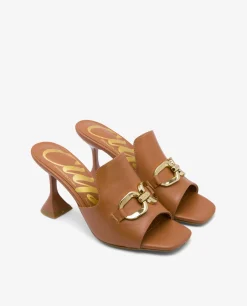 Zueco Adorno Napa Cuero